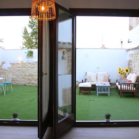 Apartamentos Turisticos La Estacion Úbeda Екстериор снимка