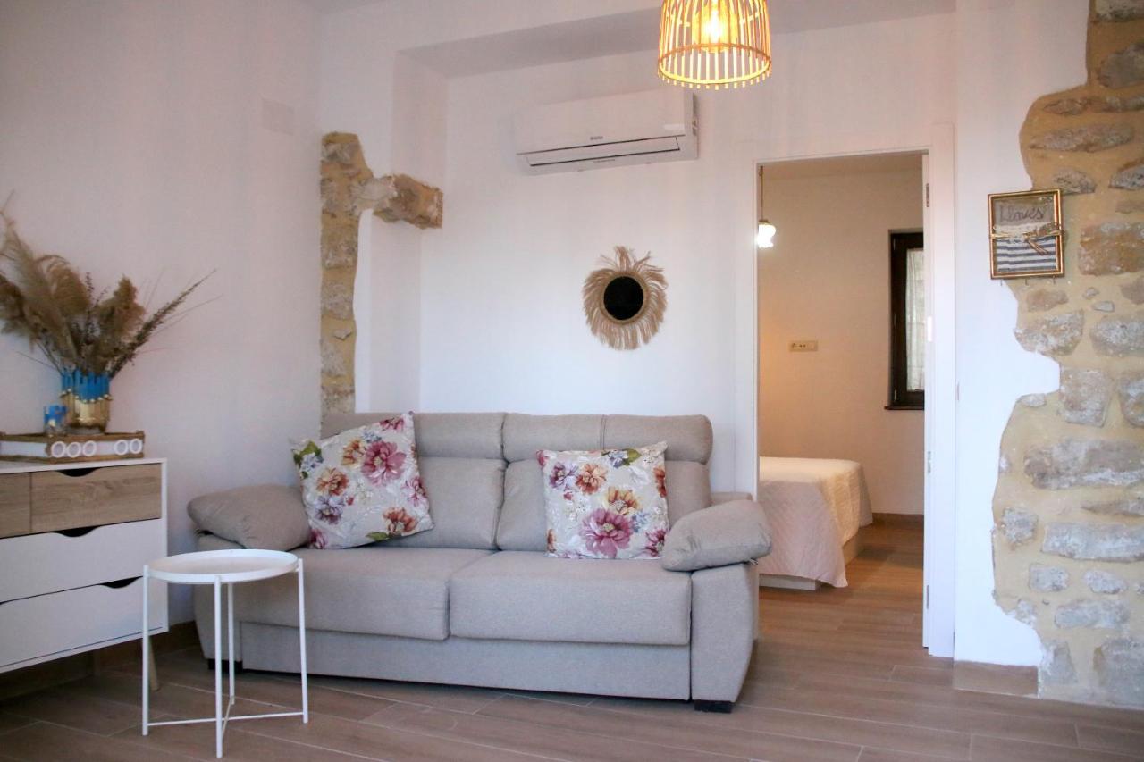 Apartamentos Turisticos La Estacion Úbeda Екстериор снимка