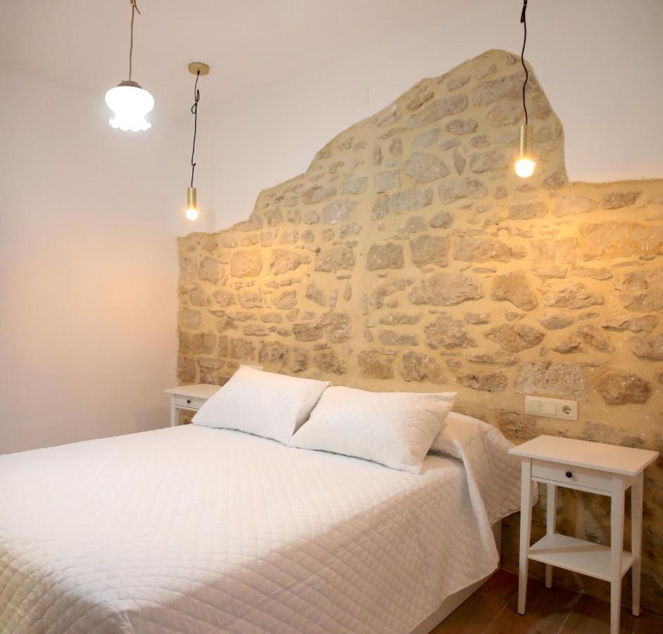 Apartamentos Turisticos La Estacion Úbeda Екстериор снимка