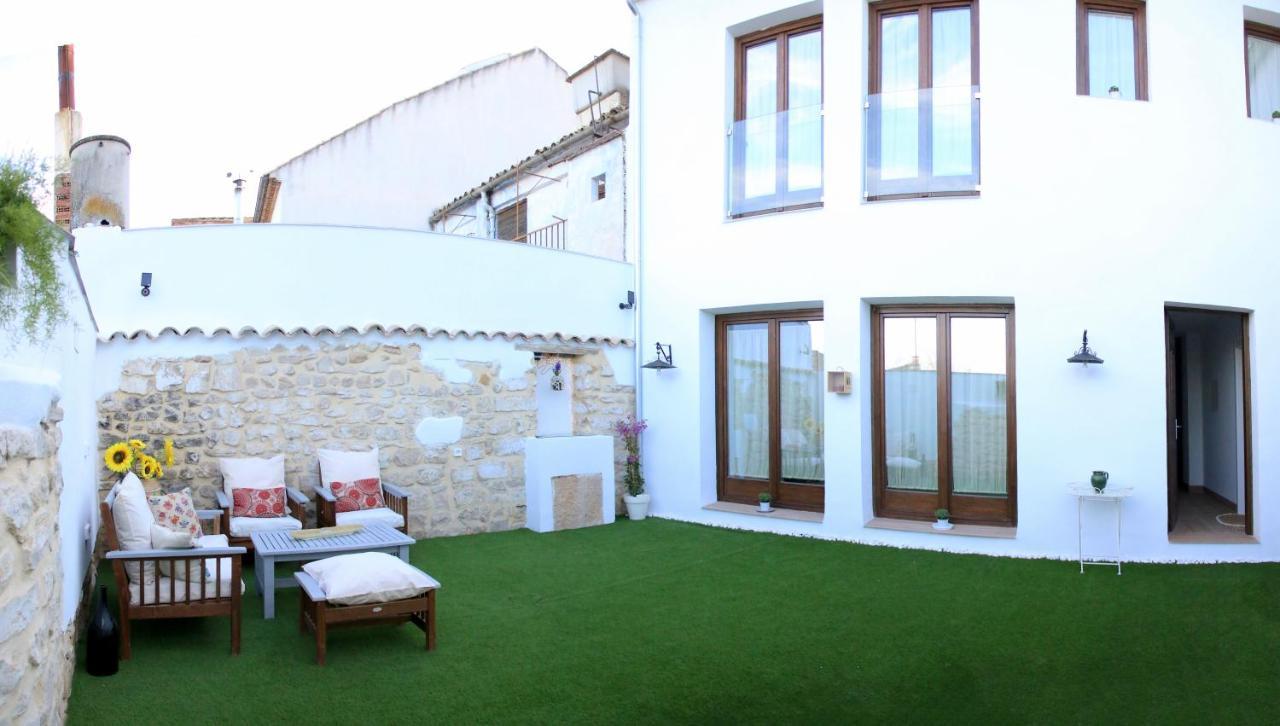 Apartamentos Turisticos La Estacion Úbeda Екстериор снимка